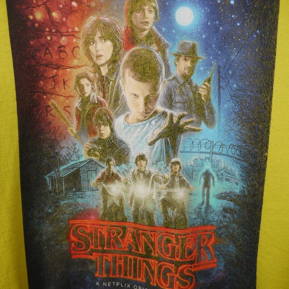 Stranger Things Yellow Sweater Size S - Picture 8 of 11